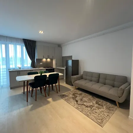Luxury Sunny Apartments Near City Center Suceava Extérieur photo