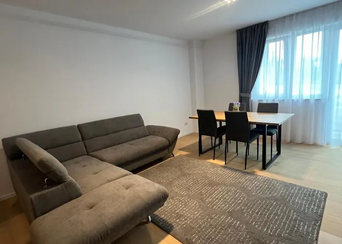 Luxury Sunny Apartments Near City Center Suceava