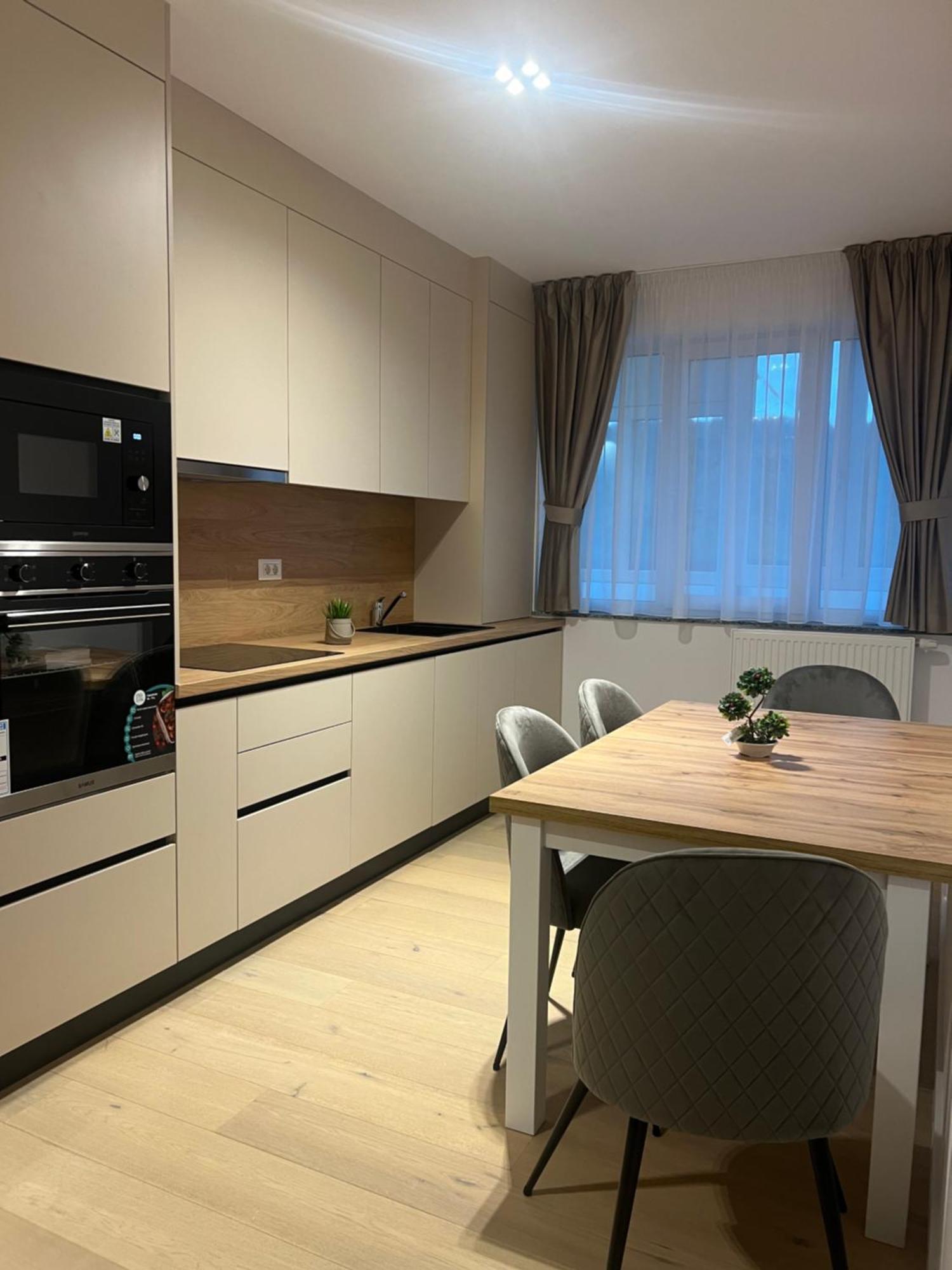 Luxury Sunny Near Center Appartement *
