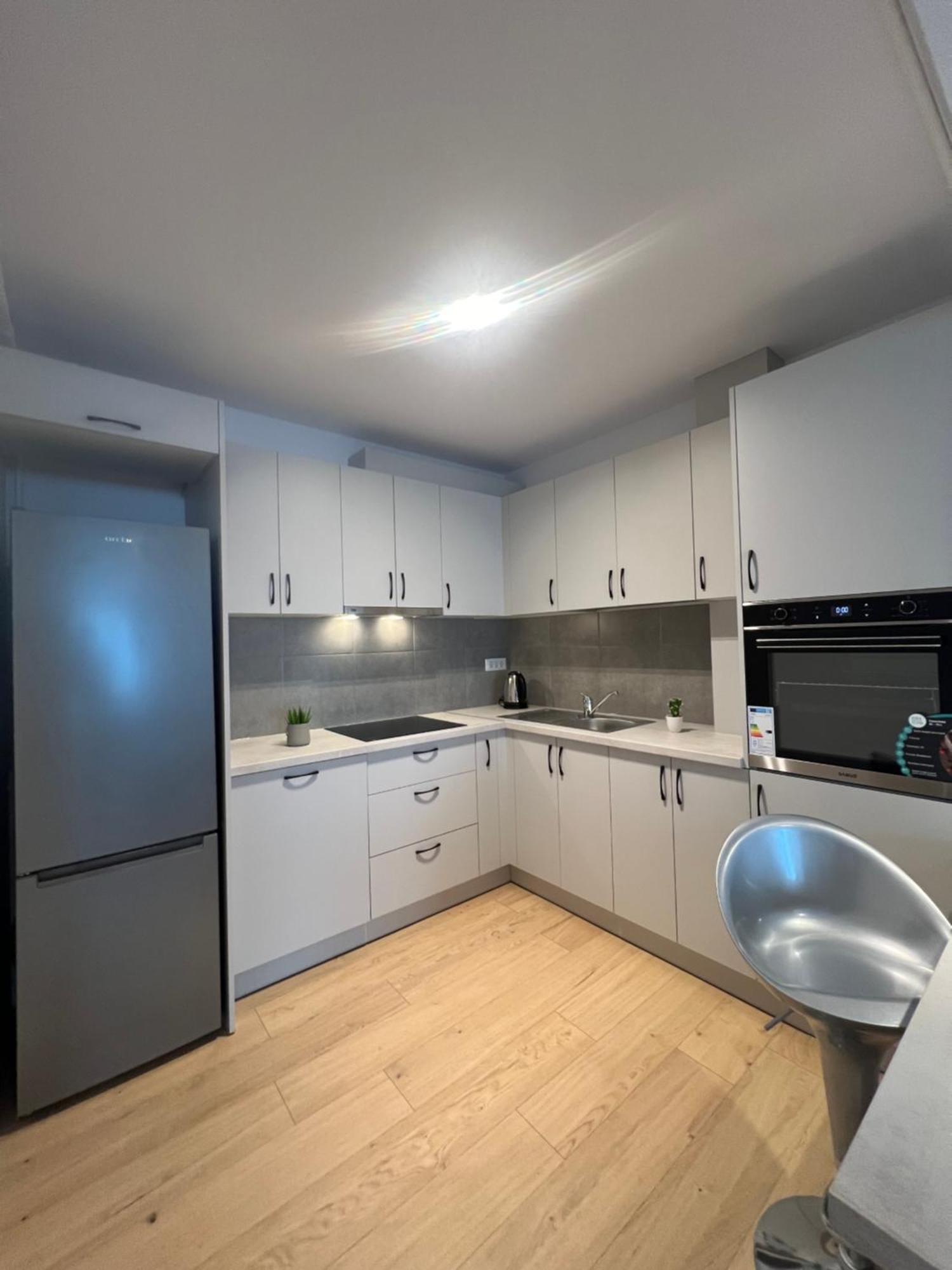 Luxury Sunny Near Center Appartement *