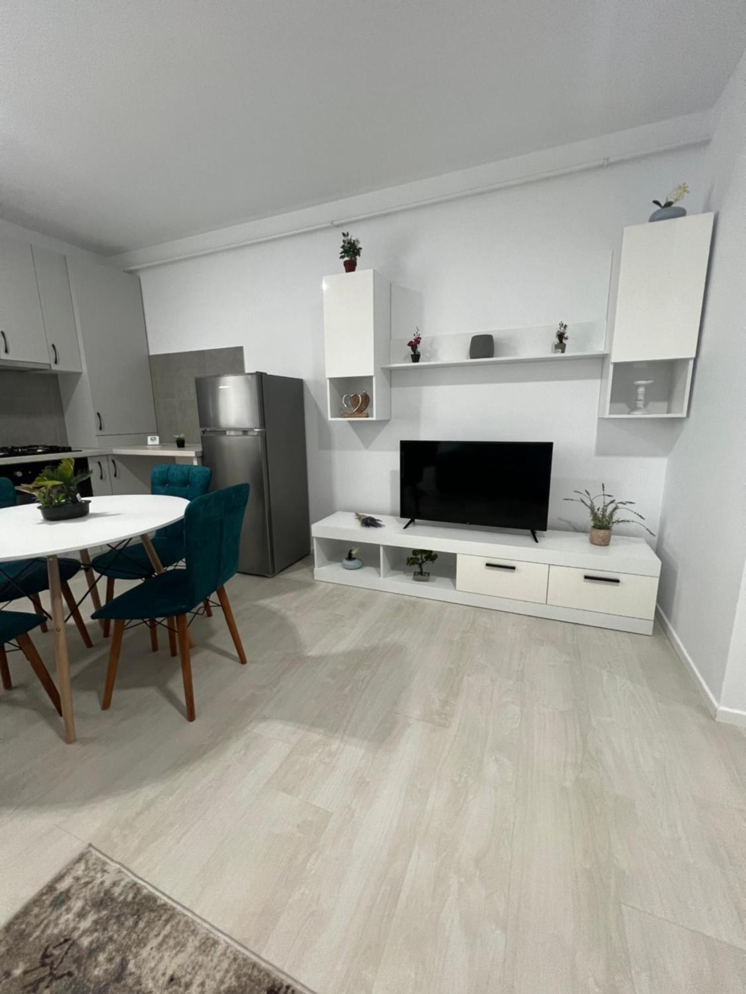 Luxury Sunny Near Center Appartement Suceava